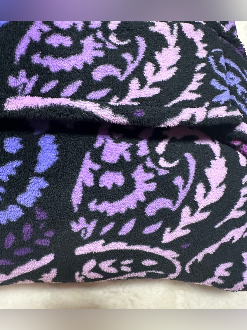 Vera Bradley Black and Purple Plush Patterned travel blanket